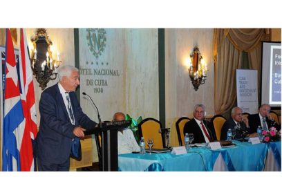 Presidente cubano asiste a foro con empresarios británicos