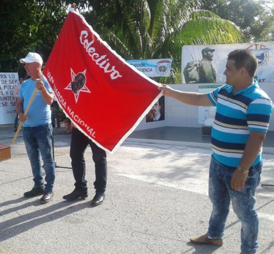 Mientras recibían la condición de Vanguardia Nacional, los trabajadores se comprometían a trabajar más. Foto: Gretel Díaz Montalvo