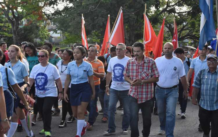 homenaje a maceo y che en santa clara