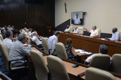 Aprueba Gobierno cubano medidas para impulsar la economía