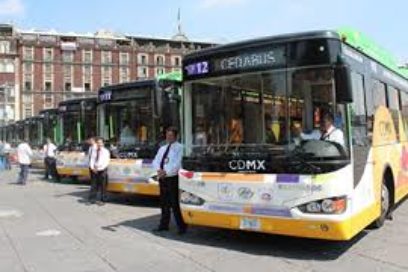 Firmes los transportistas en sus puestos laborales