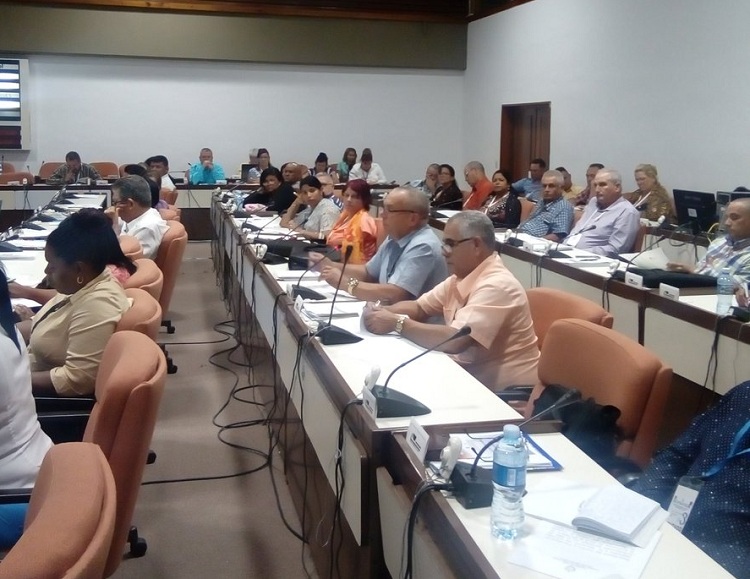 Crecen inversiones en sector agropecuario