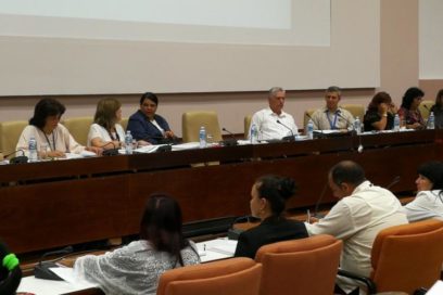 Parlamentarios cubanos prosiguen trabajo en comisiones (Cobertura Especial)