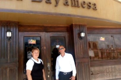 Granma reluce en su pueblo trabajador