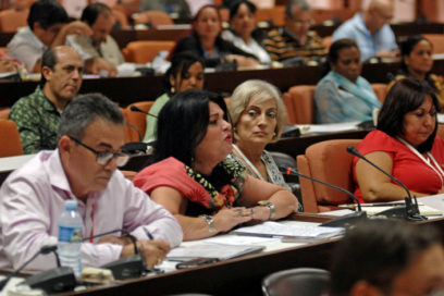 La política cultural en la radio y la televisión cubanas
