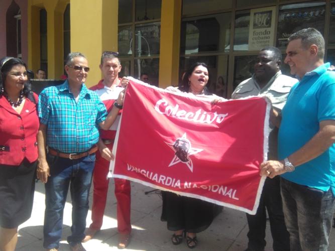 Nereyda López labrada distingue al colectivo del FCBC en Ciego de Ávila, que ratifica la condición de Vanguardia Nacional. Foto: José Luis Martínez Alejo