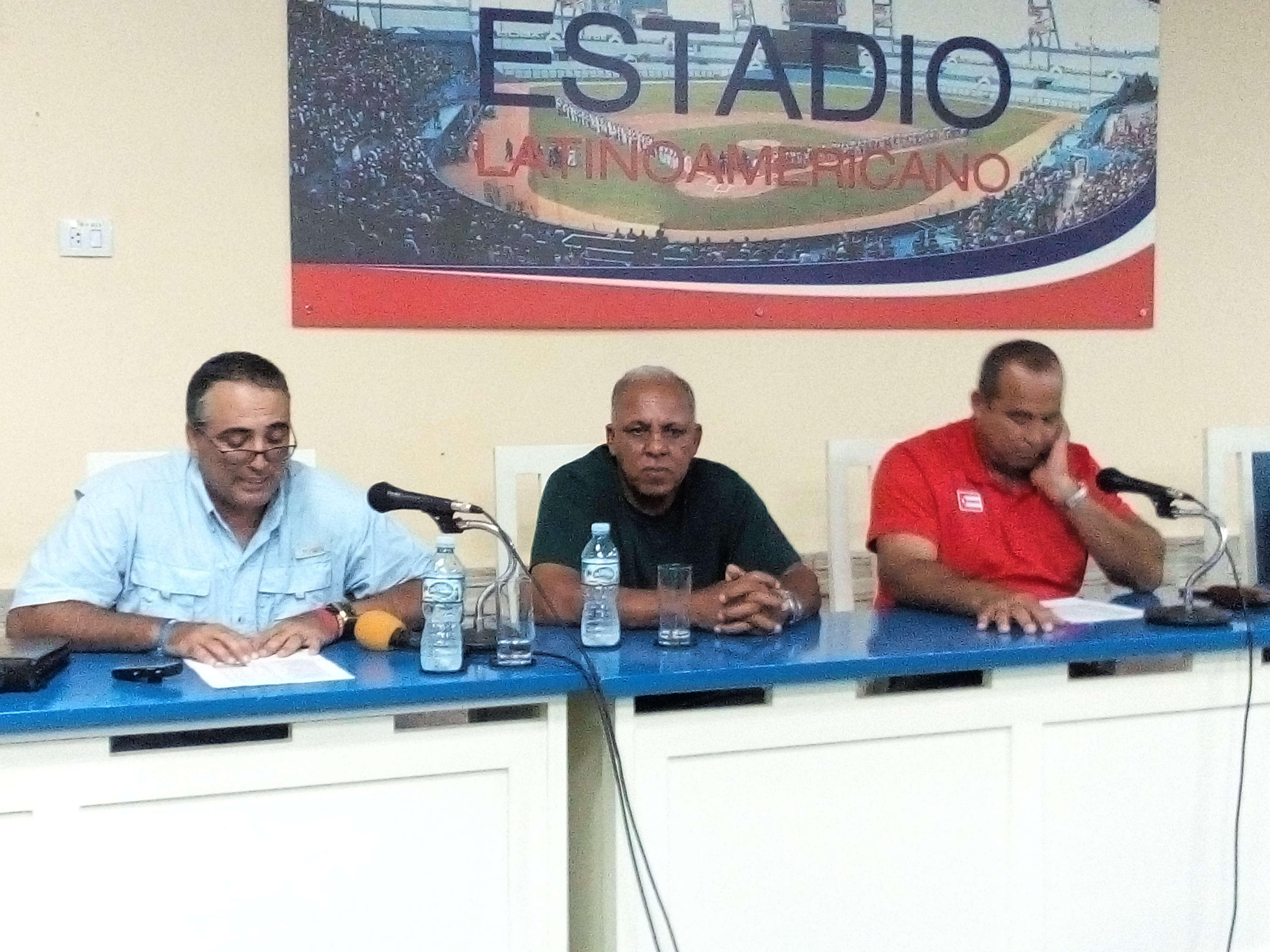 Conferencia de prensa en el Latinoamericano para dar a conocer el equipo Cuba a Lima 2019.