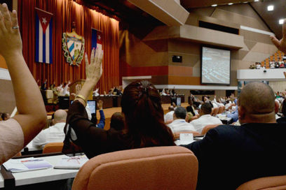 Aprobada nueva Ley Electoral (+ Fotos)