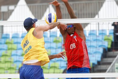 En el voleibol de playa: !Bravo muchachos!