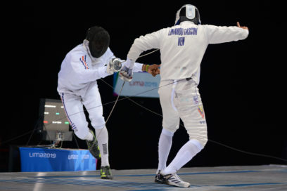 La espada de Yunior ensartó un bronce