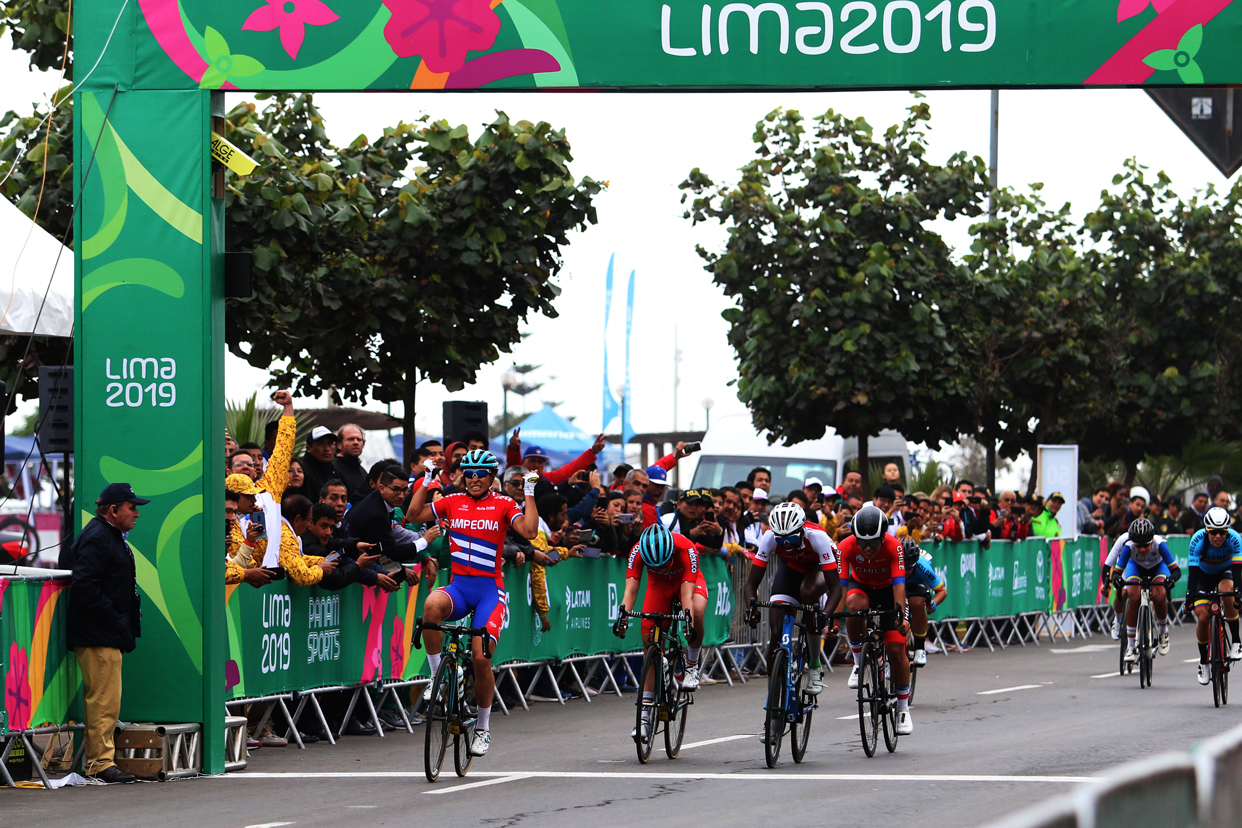 Arlenis Sierra ganó como en el 2011 la prueba de ruta. Foto: Mónica Ramírez