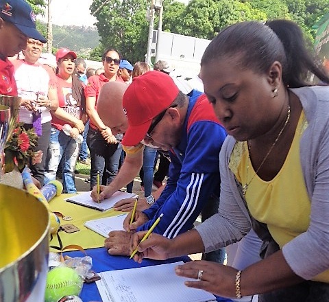 Respaldo total de colaboradores cubanos a Venezuela