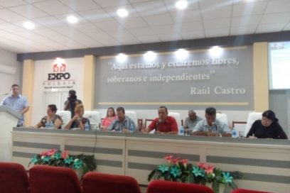 Evalúan en Holguín comportamiento de la economía