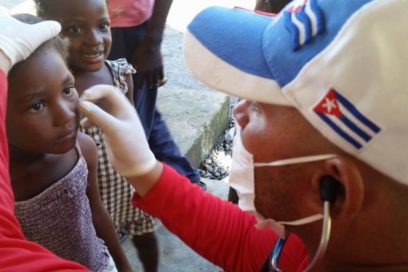 Cuba reitera rechazo a manipulación sobre colaboración médica