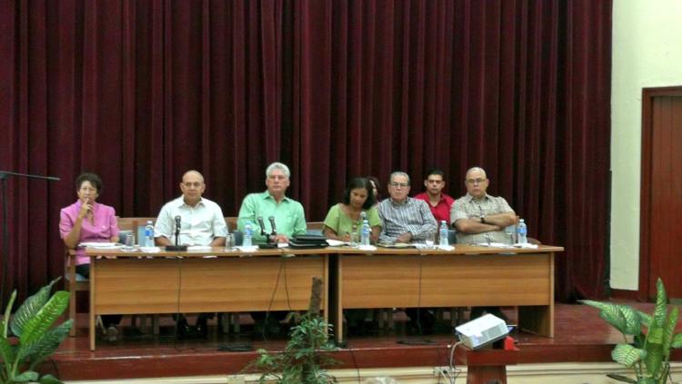 Díaz-Canel visita universidad Enrique José Varona