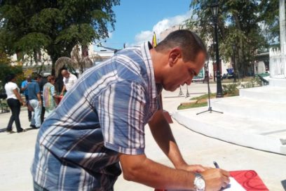 Continúa respaldo de trabajadores matanceros a Venezuela (+ Fotos)