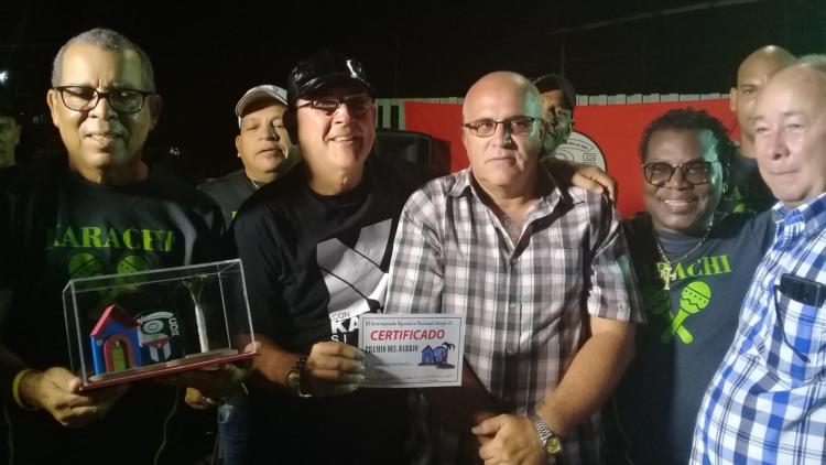 Entregan Premio del Barrio a orquesta santiaguera Karachi