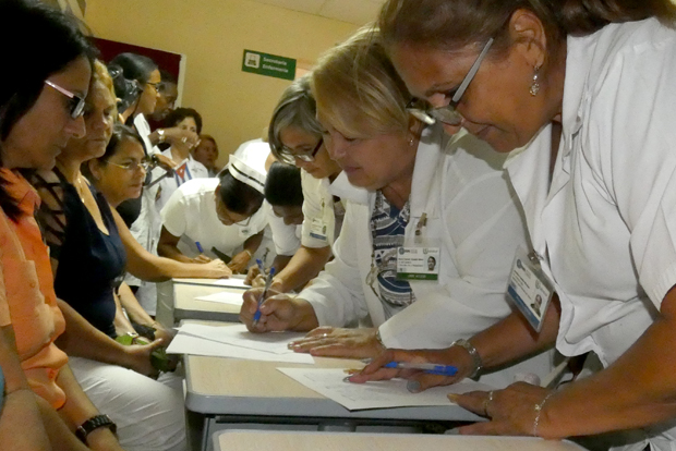 Médicos cubanos en solidaridad con Venezuela