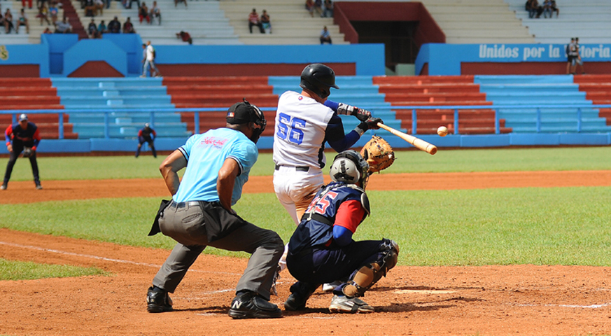 Holguín y Guantánamo, dos de los equipos casi eliminados para la segunda fase. Foto: www.aldia.cu