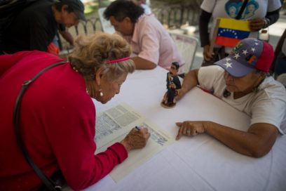 Firmas de solidaridad con Venezuela