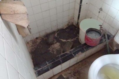 Foto crítica:  Tupición vs. burocracia