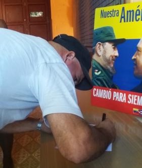 Pinar rubrica su apoyo a Venezuela