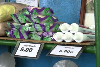 Bloqueo estadounidense impacta en los aseguramientos de productos de aseo (+ Fotos)