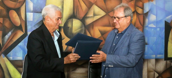 Acuerdo WBSC-Federación Cubana de Béisbol. Foto: Roberto Morejón.