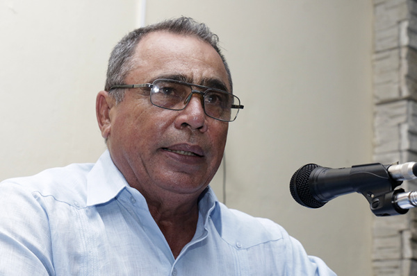 Miguel Borroto durante la conferencia de prensa en el estadio Latinoamericano. foto: Calixto Llanes.