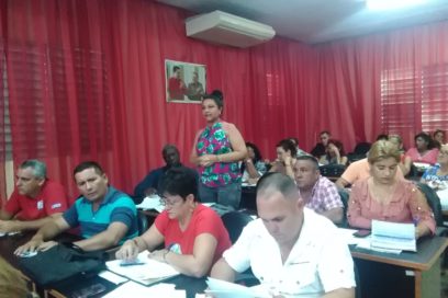 Llaman sindicalistas al control diario de electricidad
