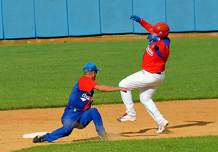 Juego de Veteranos en Camagüey. Foto: josé Raúl Rodríguez Robleda.