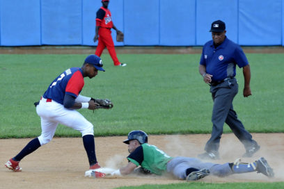 Out 27: Estrellas Orientales beben del tinajón