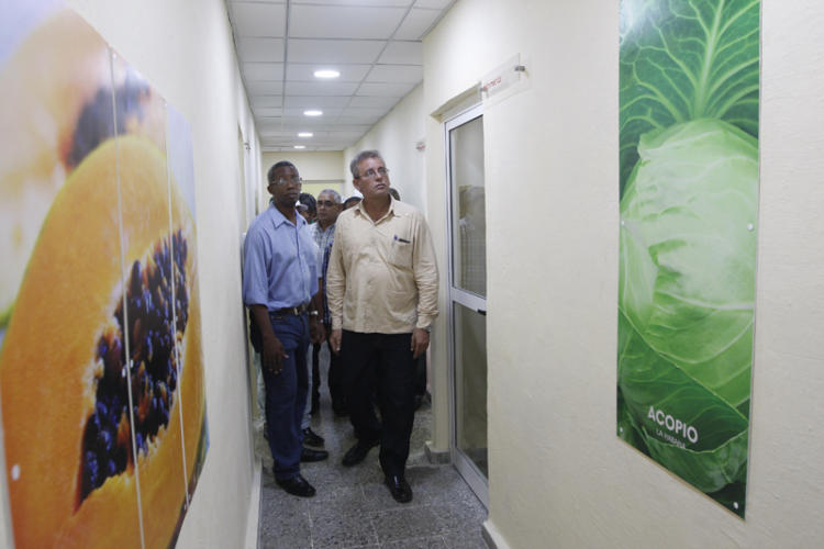 Inauguración del edificio socio administrativo de la Empresa de Acopio de La Habana. Foto: René Pérez Massola