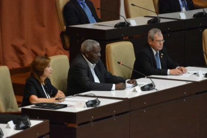 Cuban parliamentarians ready to comply with the Constitution