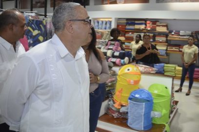 Inauguran centros comerciales en La Habana para festejar aniversario 500