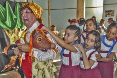 Homenaje a Fidel en La Vega de los Cuentos, de Teatro Cimarrón