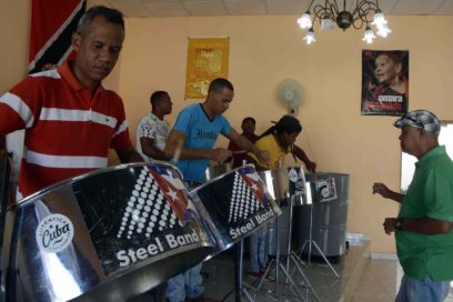 Regalos de arte desde Santiago de Cuba para La Habana
