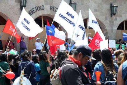 Pacto partidista en Chile por nueva Constitución genera polémica