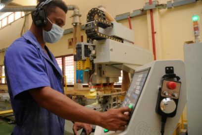 Llama Díaz-Canel a que la empresa estatal socialista ocupe su lugar