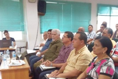 Ramiro Valdés constata avances de Moa en su Plan de Desarrollo Integral