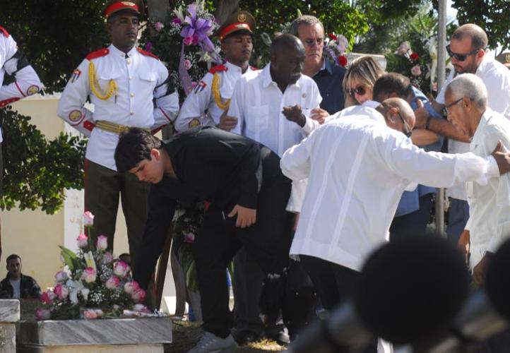 Rindió Raúl homenaje póstumo al Comandante del Ejército Rebelde Faure