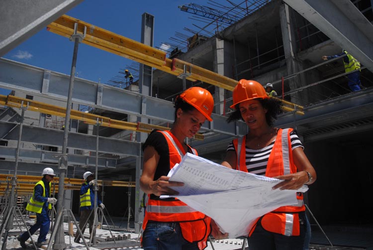 Mujeres en la Construcción