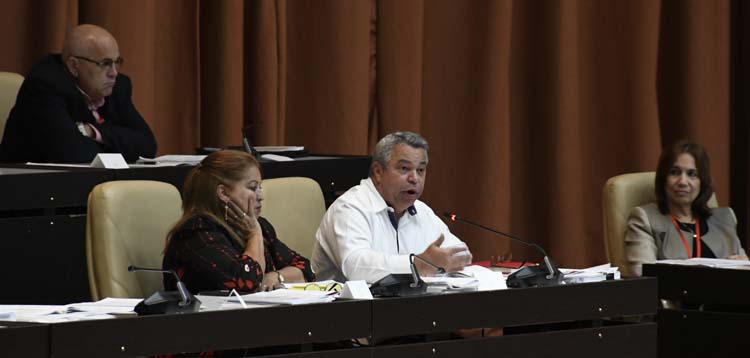 Ulises Guilarte De Nacimiento en la Asamblea Nacional.