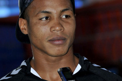 Kevin Brown tiene hambre de gloria