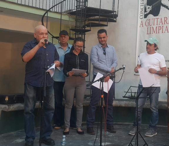 El jurado entrega sus lauros a Annelis Noriega y Norberto Molina.