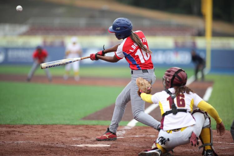 Libia Duarte con el equipo nacional. Foto: wbsc