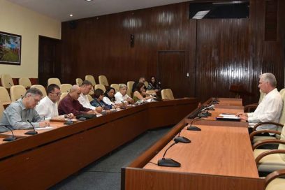 Díaz-Canel summons to unleash productive forces in Cuba