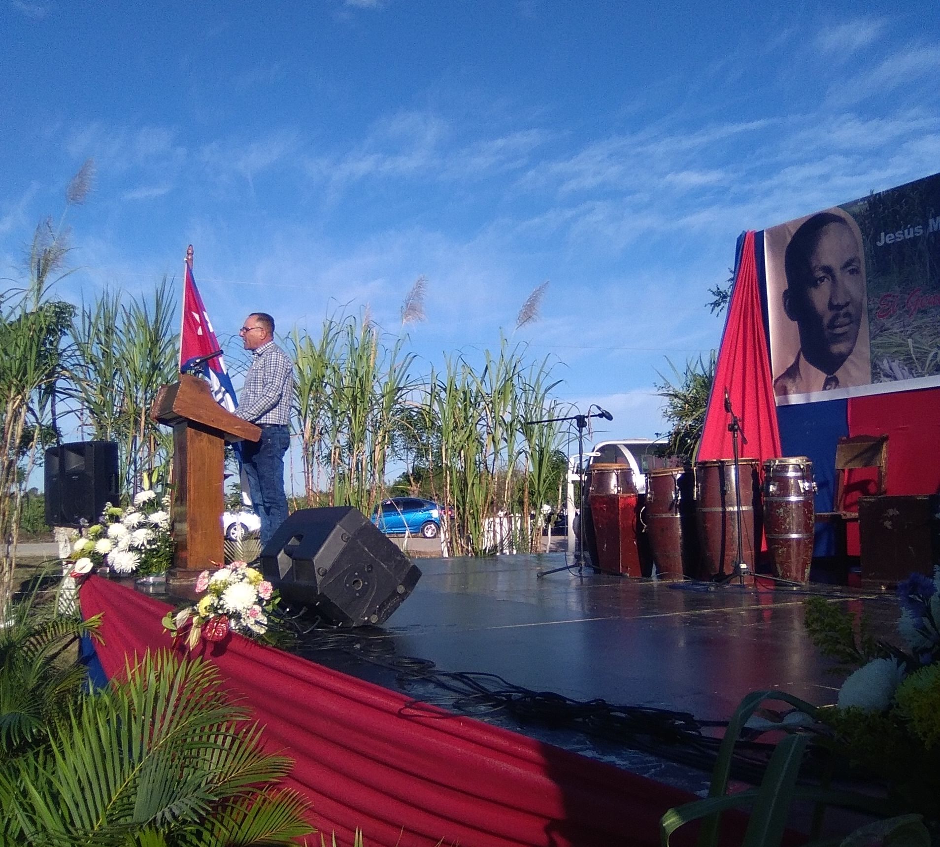 Osmany Rojo, secretario general del Sindicato Azucarero en Villa Clara, evocó los episodios más significativos de la fructífera vida de Jesús Menéndez. (Foto: Lourdes Rey)