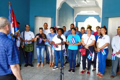 Abanderan delegaciones provinciales a la Segunda Conferencia Nacional del Sindicato de Energía y Minas