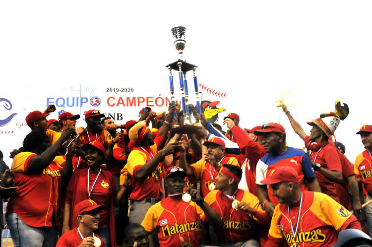 Matanzas campeón. Foto: José Raúl Rodríguez Robleda